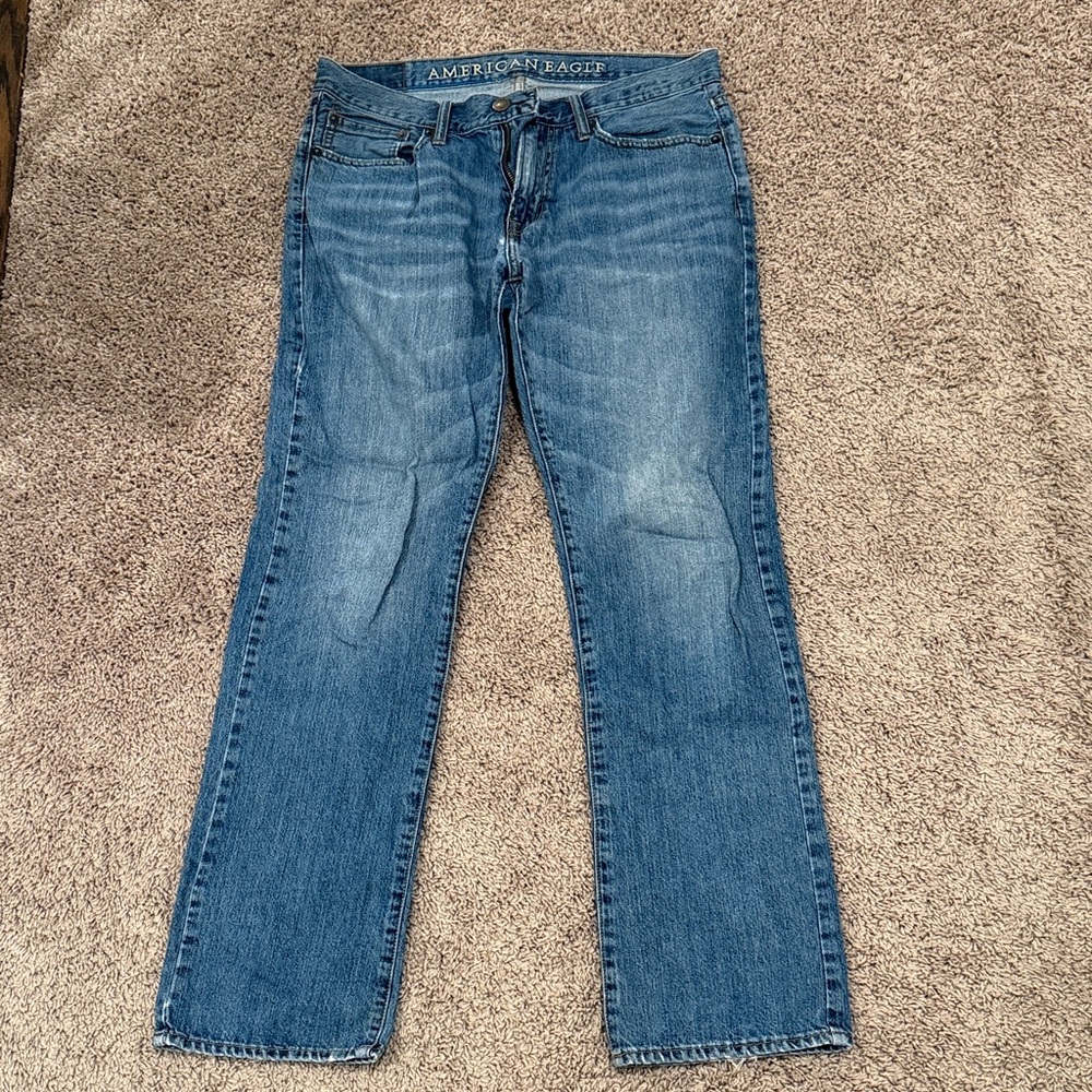 American Eagle Outfitters Men's Classic Blue Straight Jeans